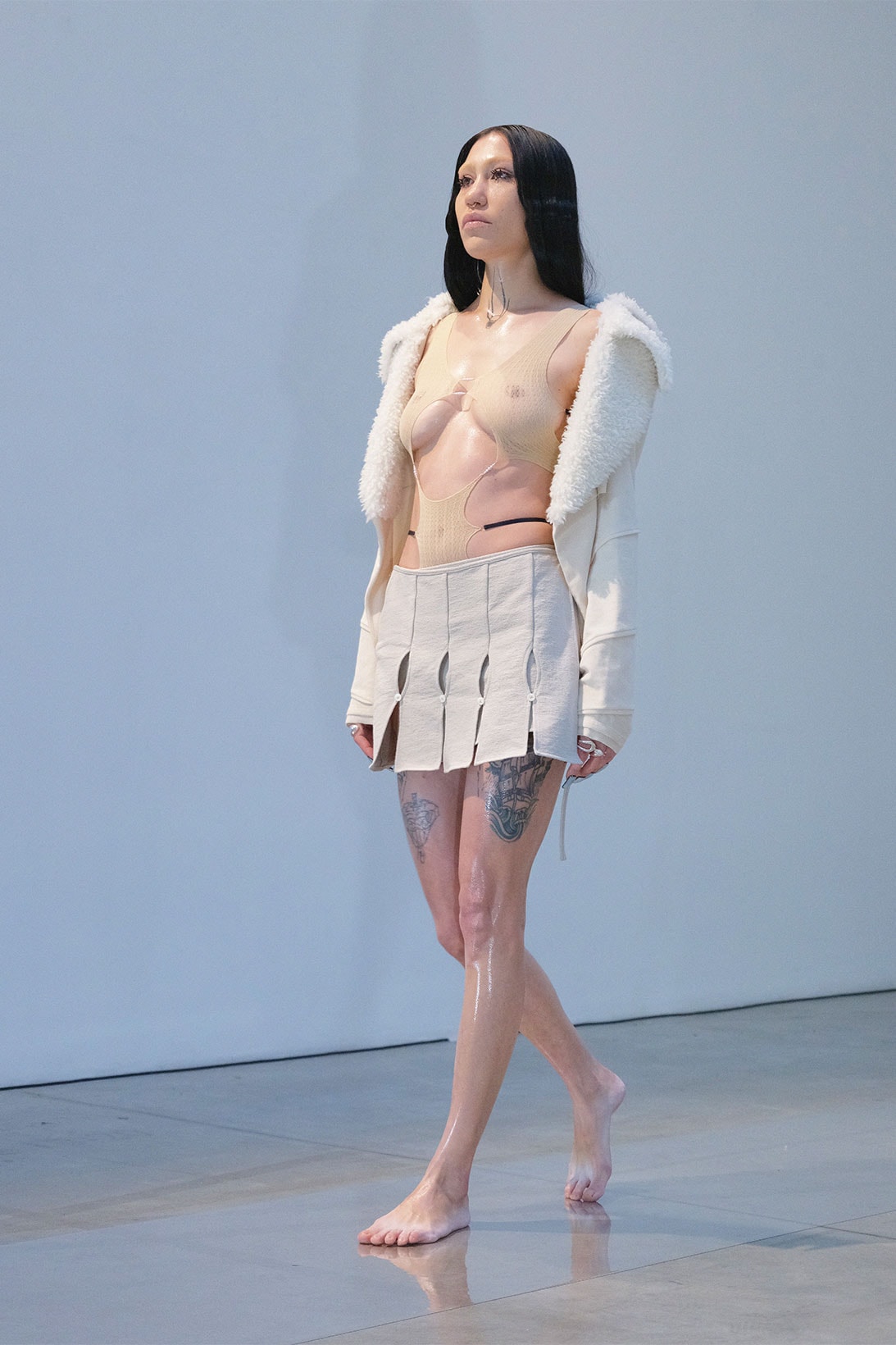 Rui Zhou Fall Winter Collection Towards the Endless FLow Paris Fashion Week Runway Images
