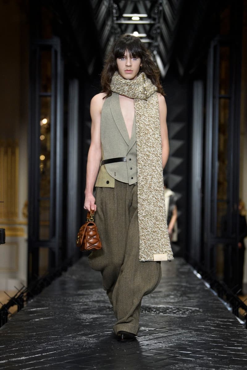 louis vuitton fw23 show runway paris clothes glasses