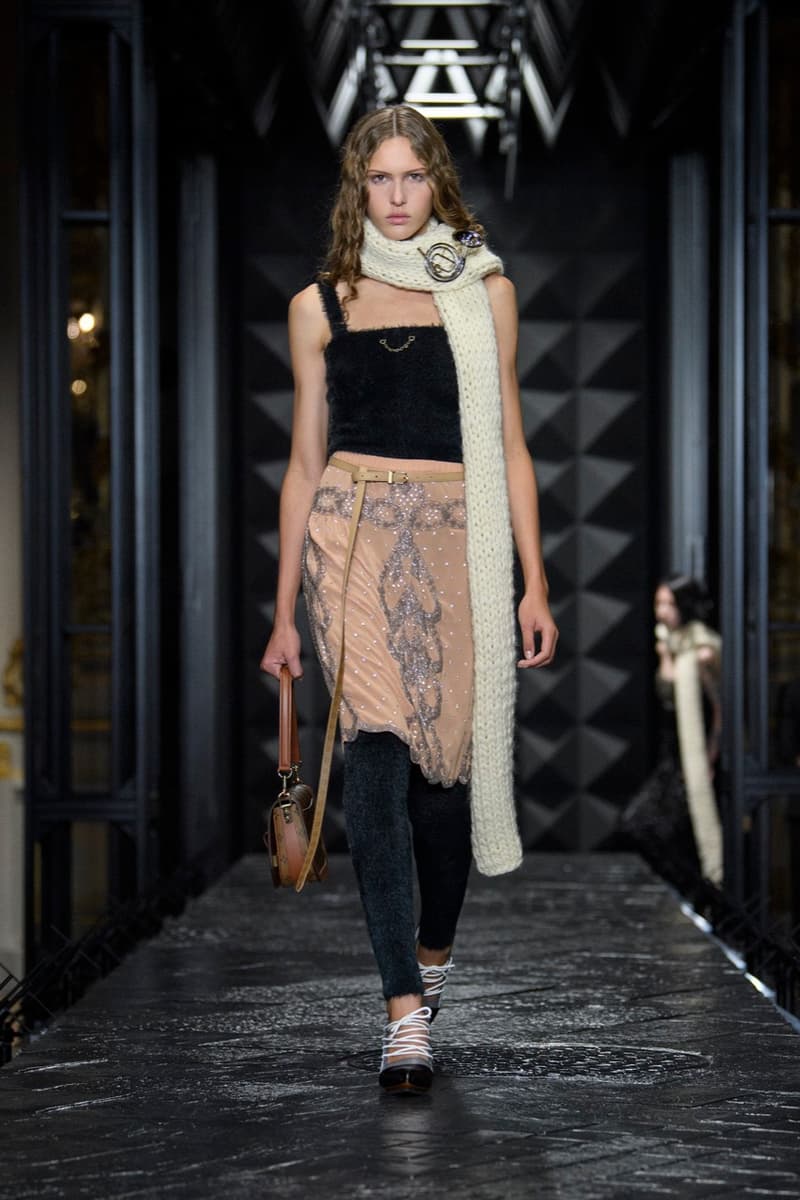 louis vuitton fw23 show runway paris clothes glasses