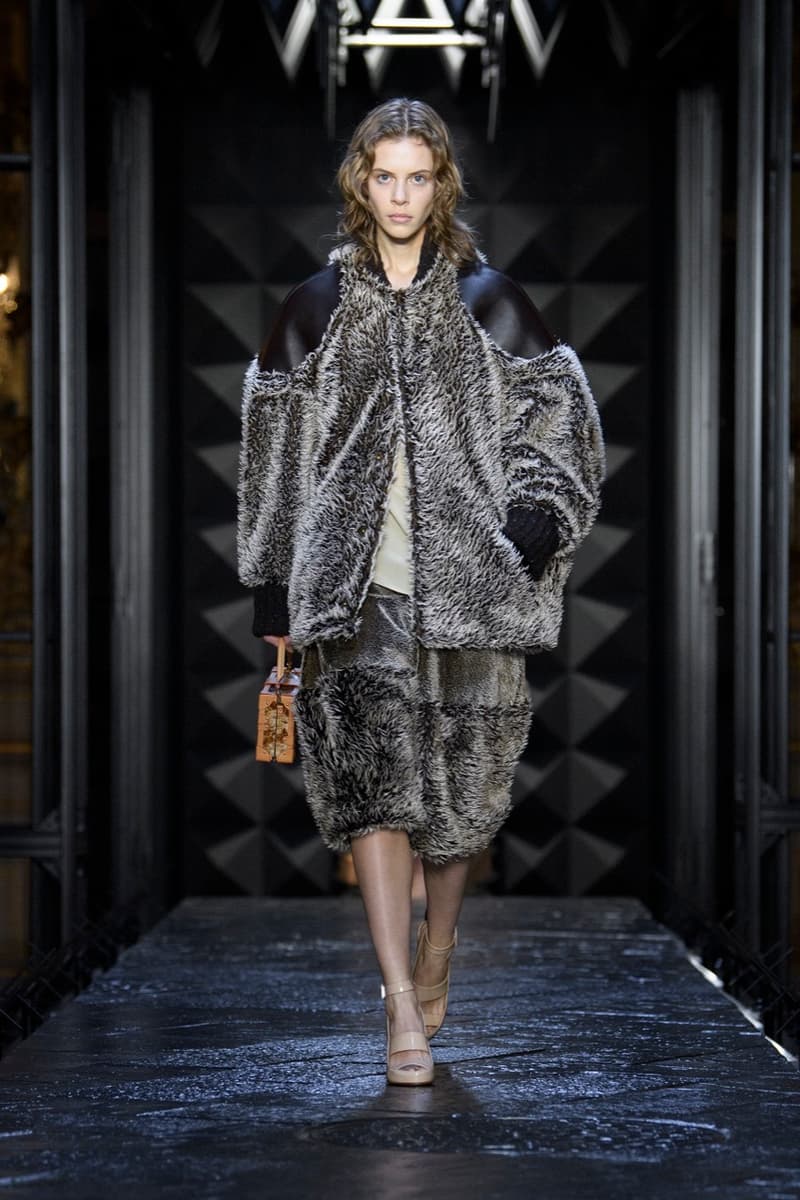 louis vuitton fw23 show runway paris clothes glasses