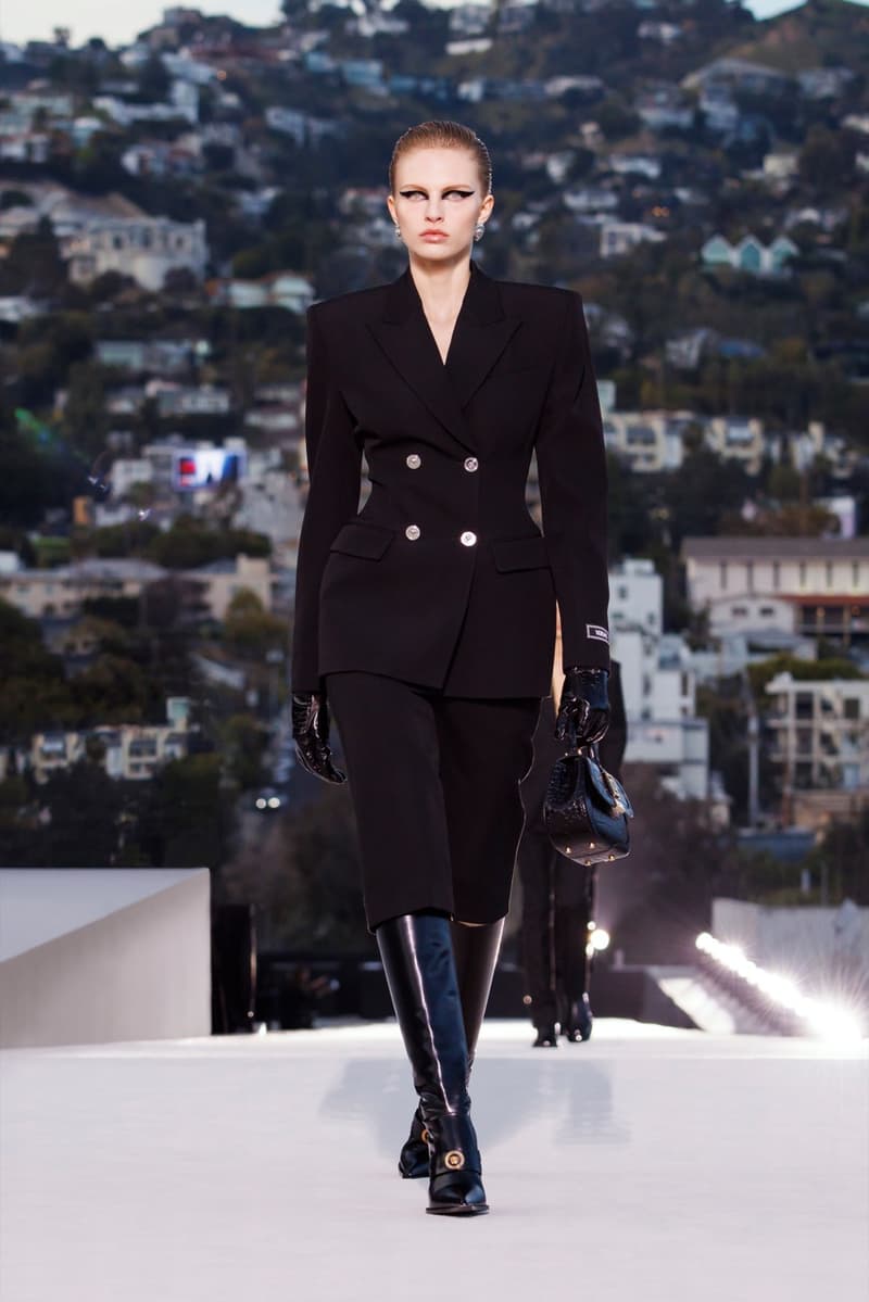 versace fall winter runway show los angeles gigi hadid kendall jenner