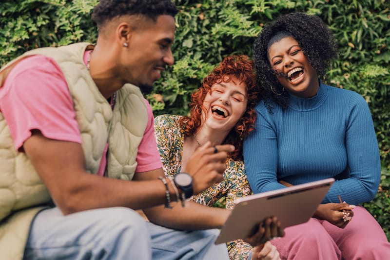 ICYMI: Tinder Is Banning All "Fish Pics" in the Next 24 Hours