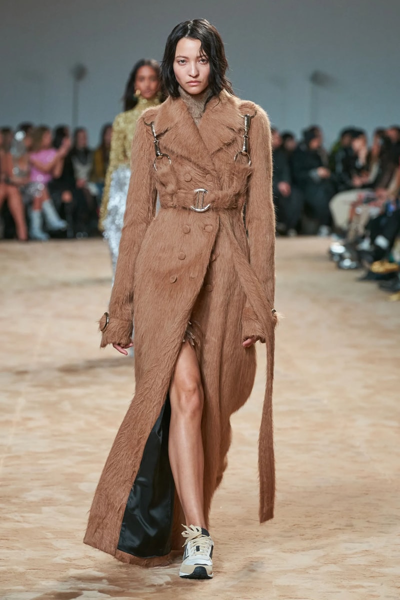 Paco Rabanne Fall Winter Collection Julien Dossena Runway Paris Fashion Week Images