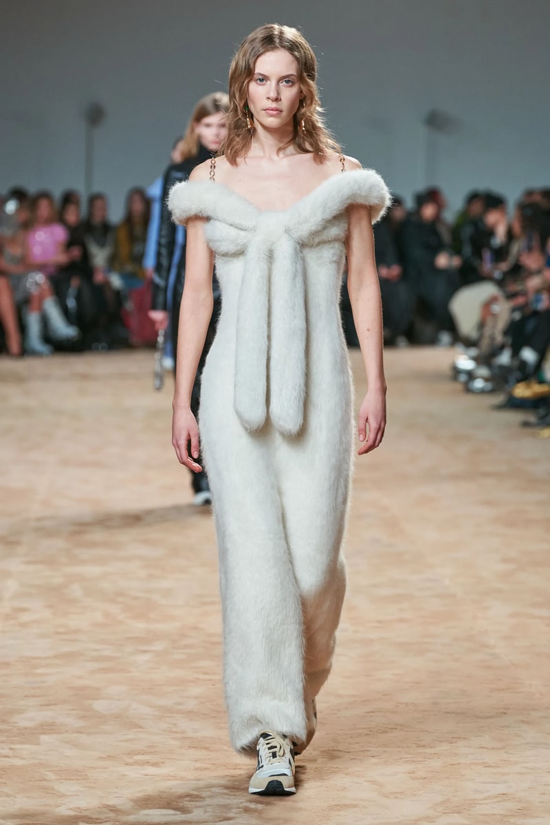 Paco Rabanne Fall Winter Collection Julien Dossena Runway Paris Fashion Week Images