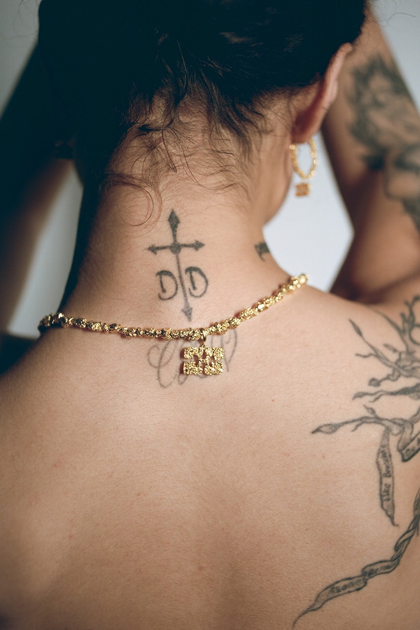 ganni veneda carter jewelry butterflies gold chain necklace earrings