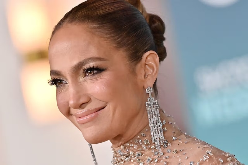 jennifer lopez launch low-calorie spritz delola alcohol line 