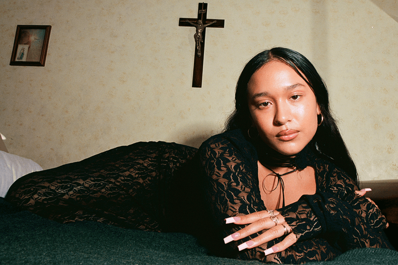 INTERVIEW: At Home With Sara Fernandez