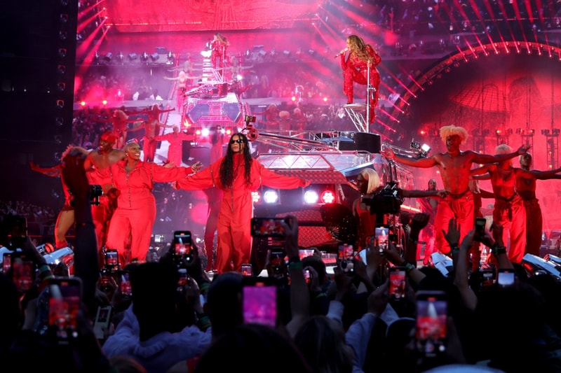 blue ivy beyonce mom dance paris show concert renaissance