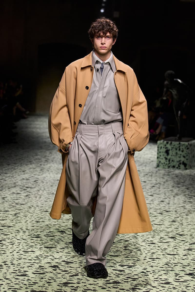 bottega veneta pre-fall 2023 runway looks