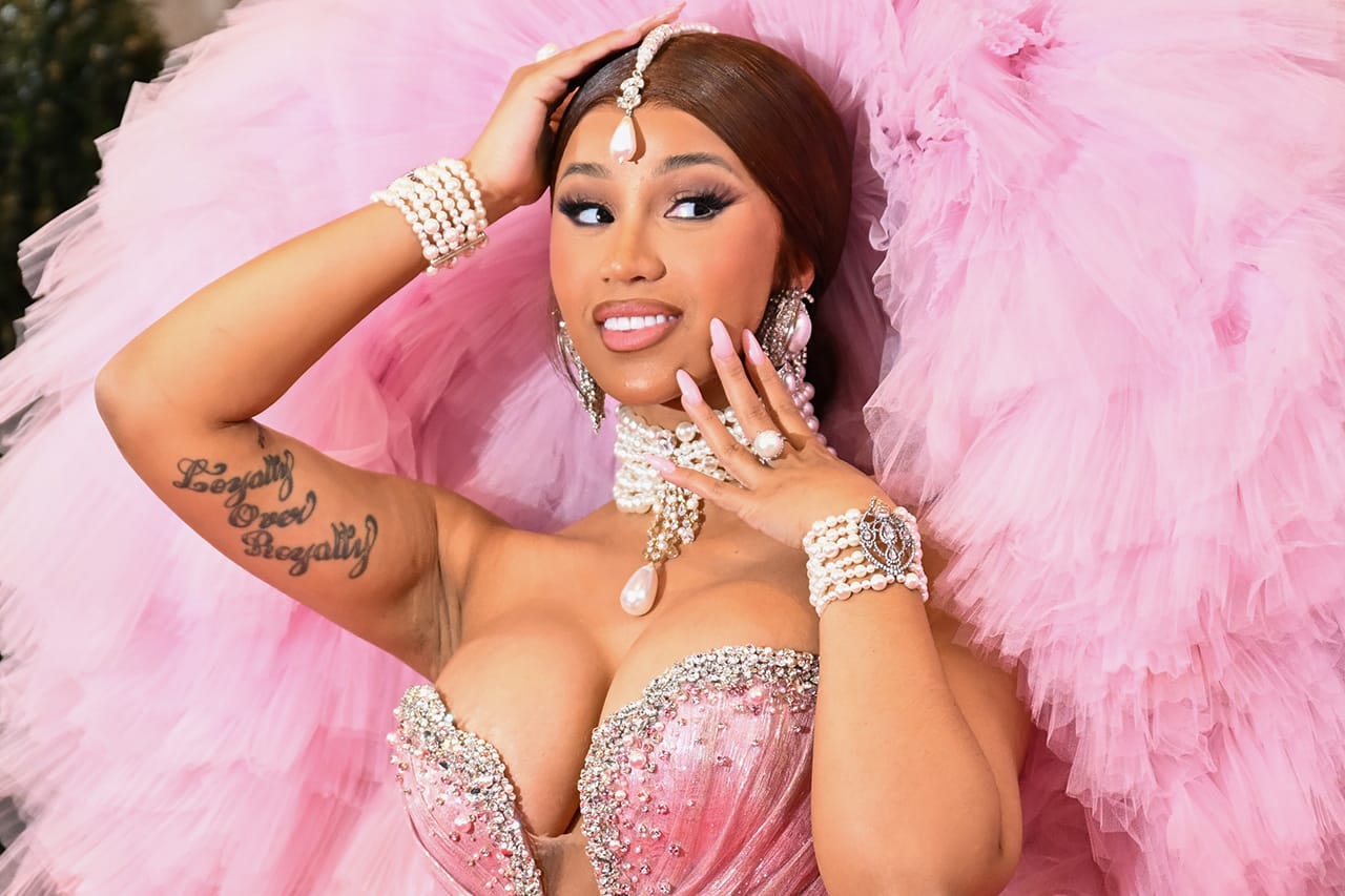 Cardi B unveils her new tattoo that starts from the top of her back to the  middle of her thigh Video  Lucipost