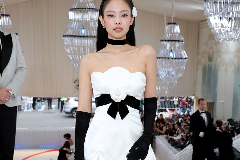 The Story Behind BLACKPINK Jennie's Vintage CHANEL Outfit For The 2023 Met  Gala—Including Why It's So Special - Koreaboo