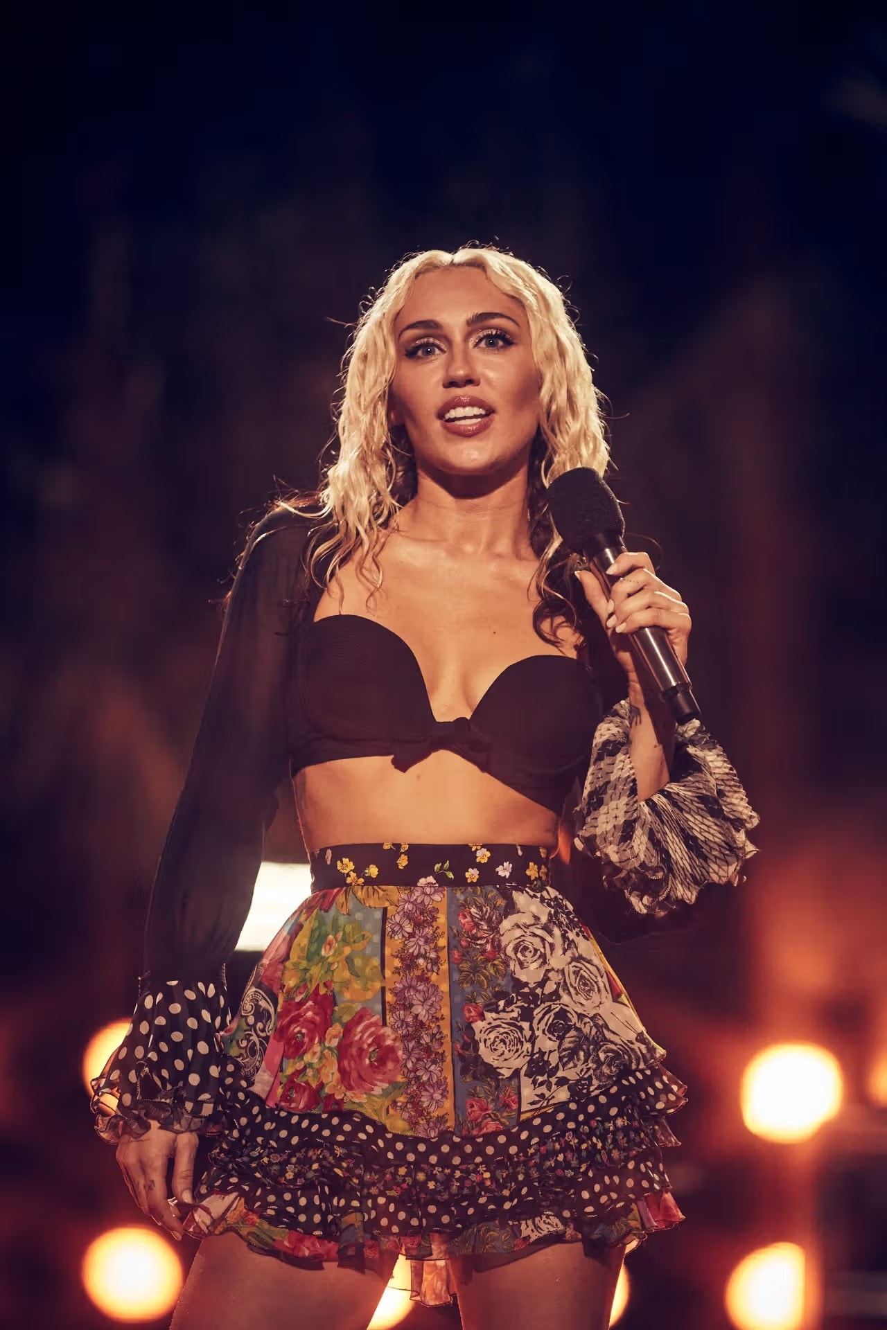 Miley cyrus not touring fans message letter info music