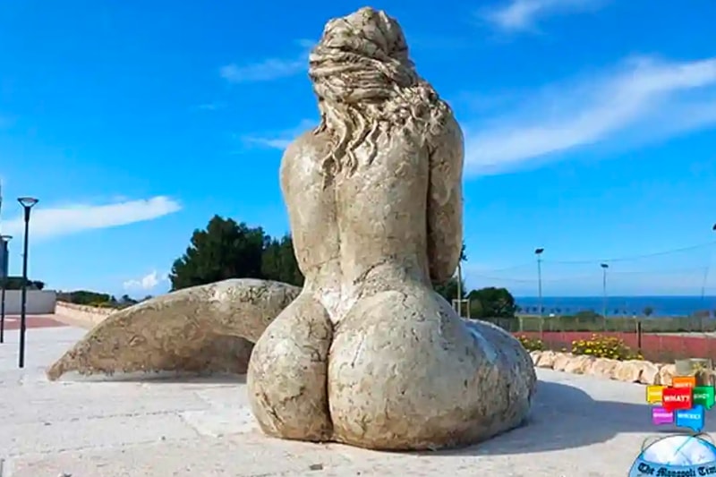 curvy mermaid statue shape italy