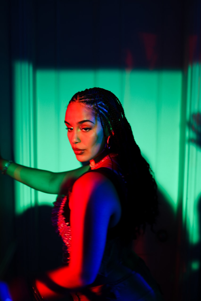 jorja smith nia archives little things remix music video 