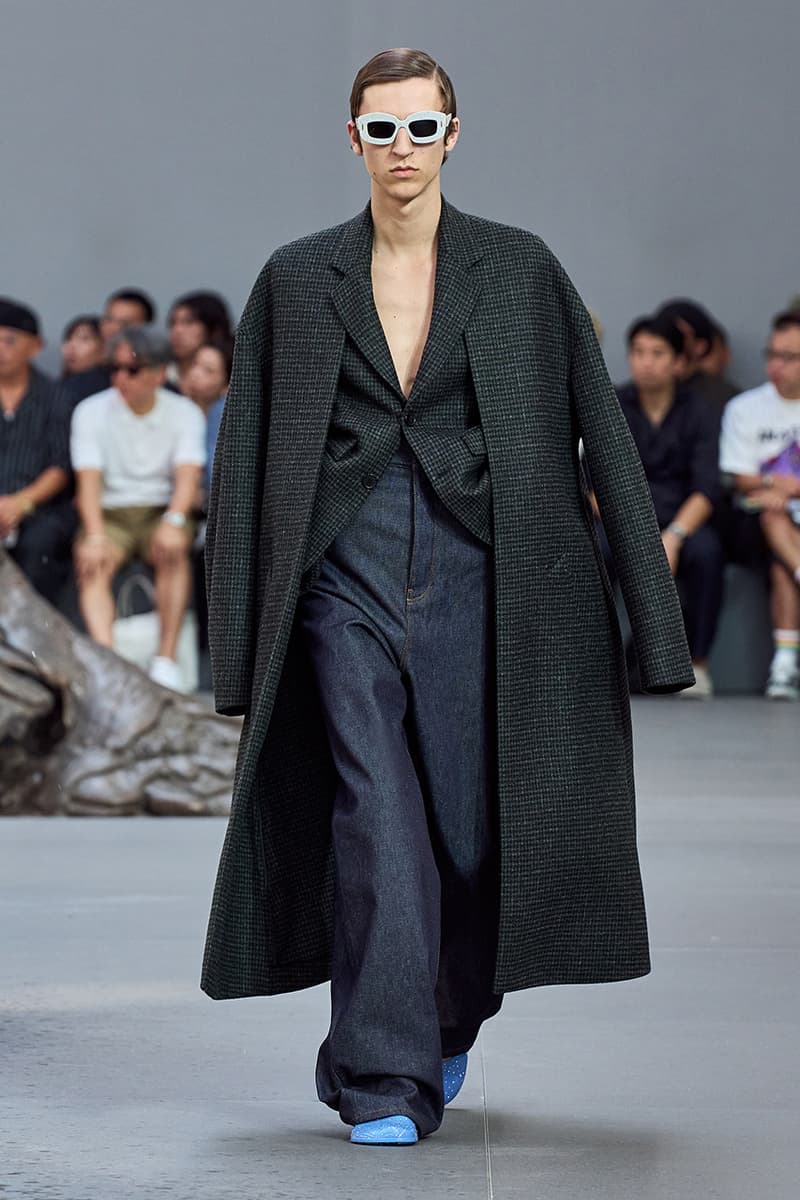 loewe jonathan anderson spring/summer 2024 runway paris fashion week 