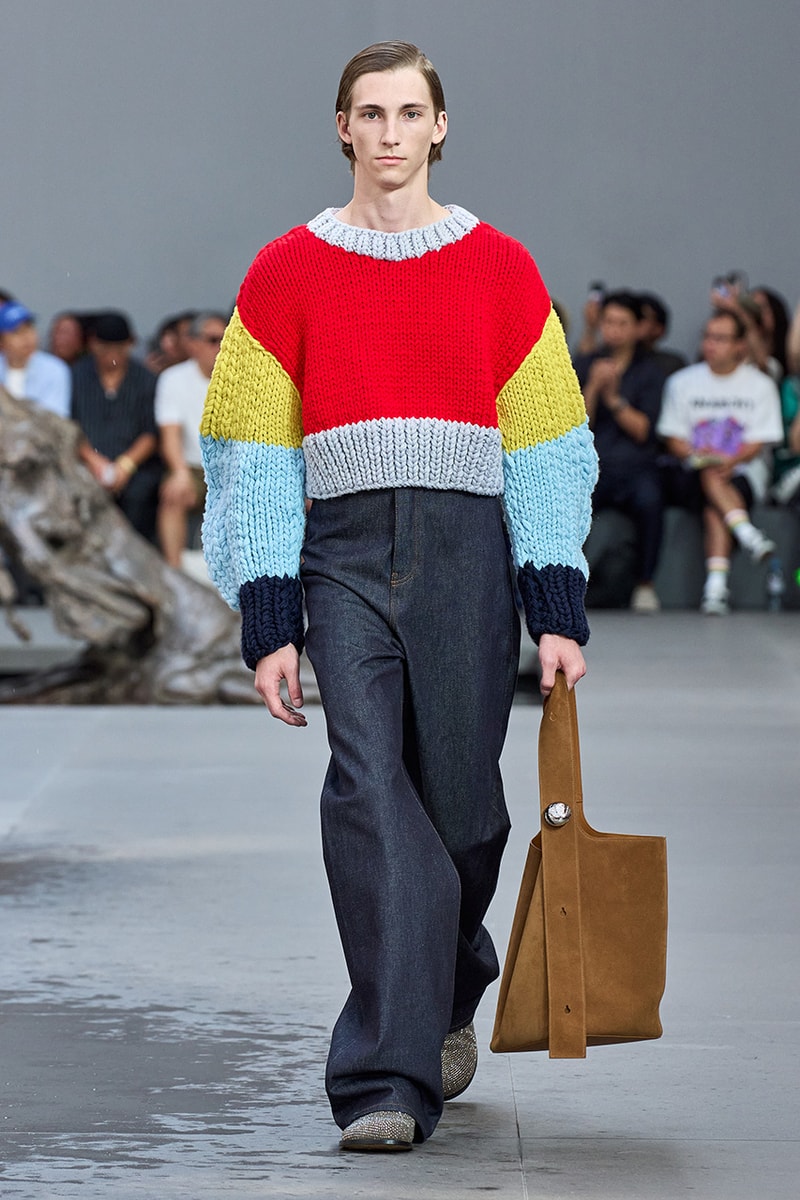 loewe jonathan anderson spring/summer 2024 runway paris fashion week