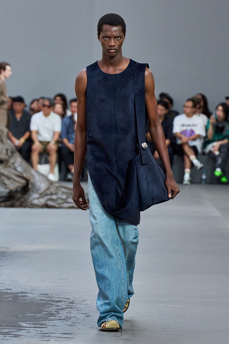 loewe jonathan anderson spring/summer 2024 runway paris fashion week