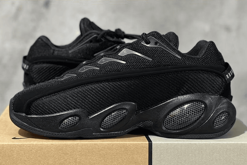 drake nike nocta glide sneaker green red black