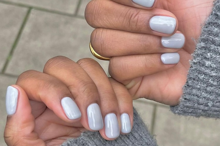 "Blueberry Milk" Nails Are 'Thee' Manicure Moment for Summer 2023
