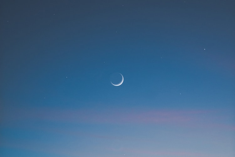 July's New Moon in Cancer Wants You to Gatekeep Your Energy