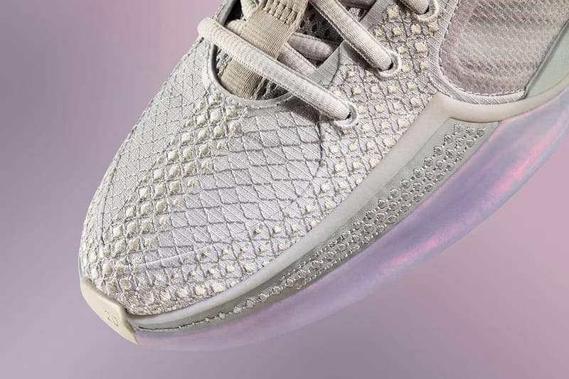 sabrina ionescu nike shoes