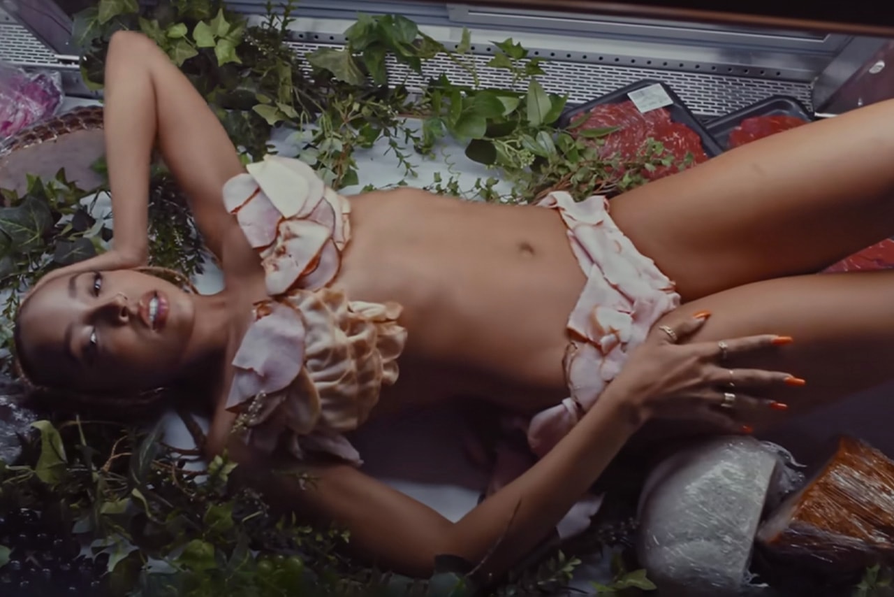 Tinashe's NSFW â€œNeedsâ€ Taps 'Sex and the City' | Hypebae