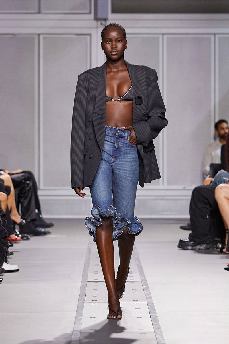 Coperni, Spring/Summer 2024, Paris Fashion Week, Walkman, Swipe Bag, Naomi Campbell, First Look