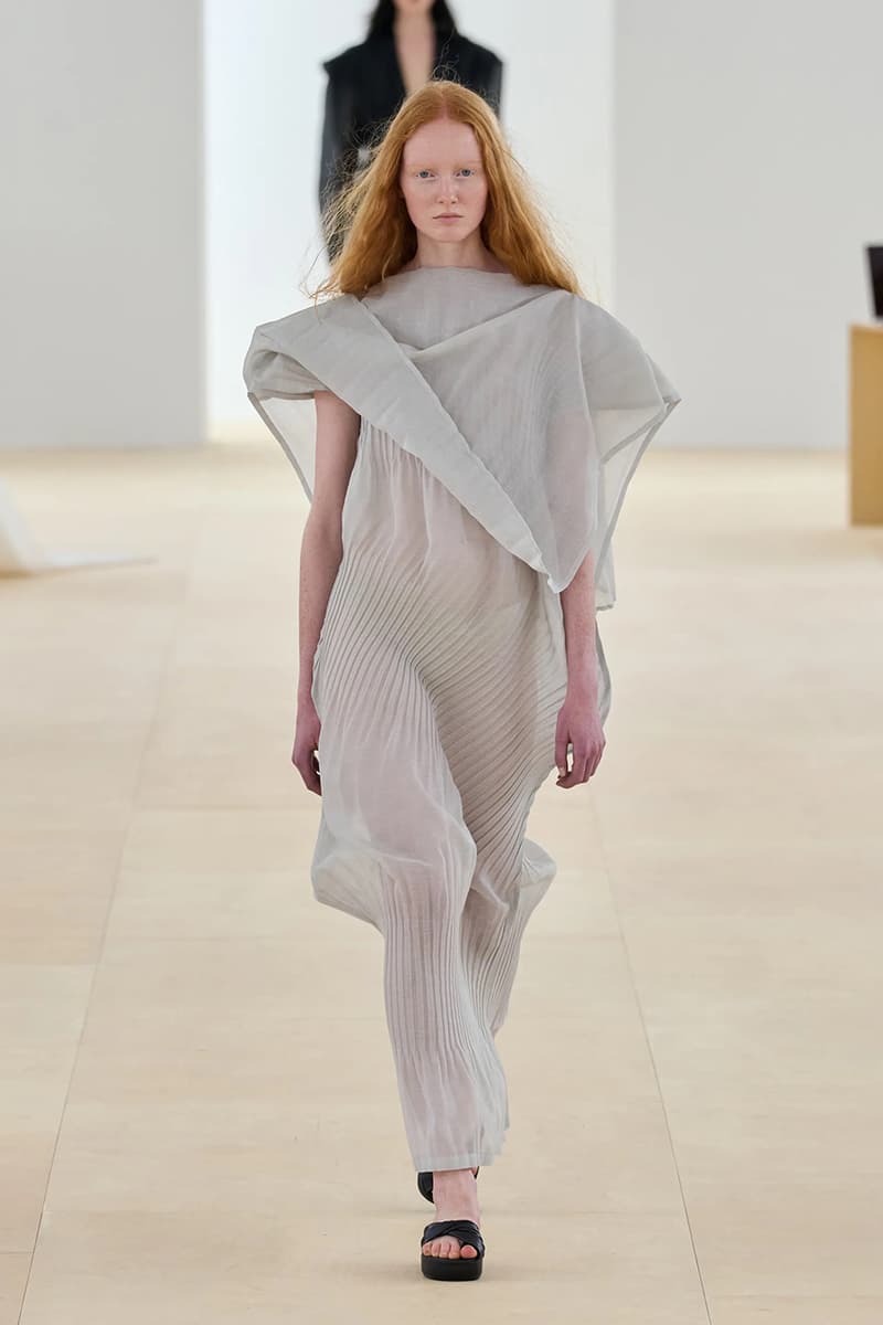 issey miyake spring summer 2024 paris fashion week 