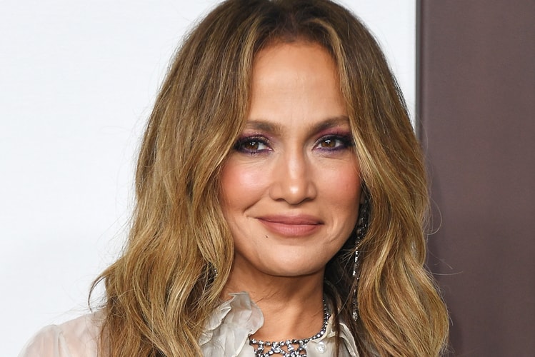 Jennifer Lopez's Gray Manicure Just Screams "J.Crew-Esque" Luxe