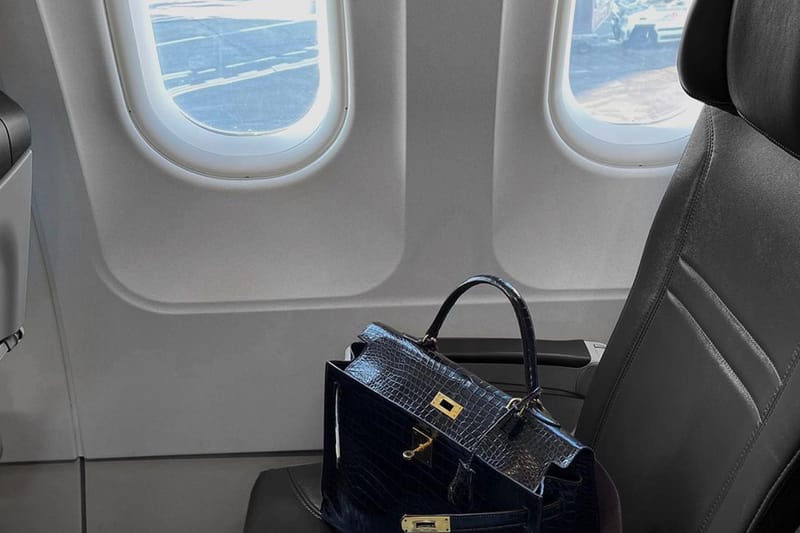 Don't Let Jet Lag Ruin Your Vacay — Here's How to Combat It Like a Pro