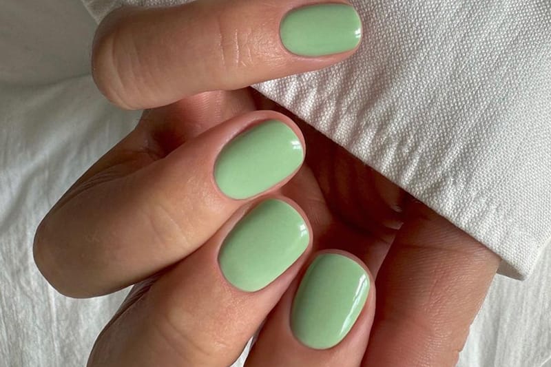 Matcha-Latte Nails Is the Uncaffeinated Manicure Trend We’re Obsessing Over