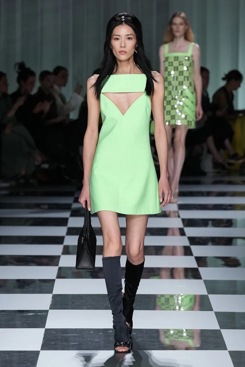 versace spring summer 2024 collection milan fashion week gigi hadid kendall jenner precious lee