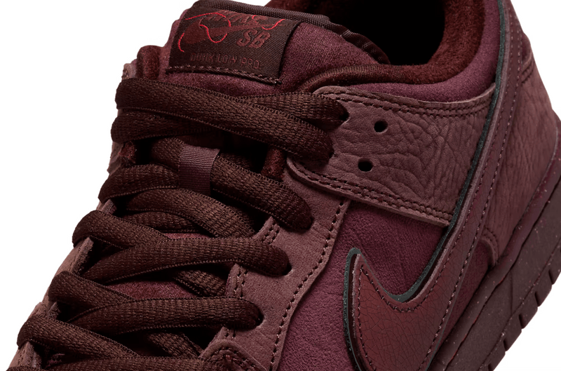 nike valentine's day dunk sb dunk 