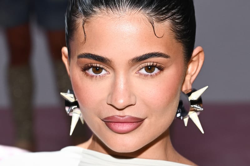 Kylie Jenner's "Cherry Smoke" Red Nails Are Tom Ford's Perfume in Manicure Form