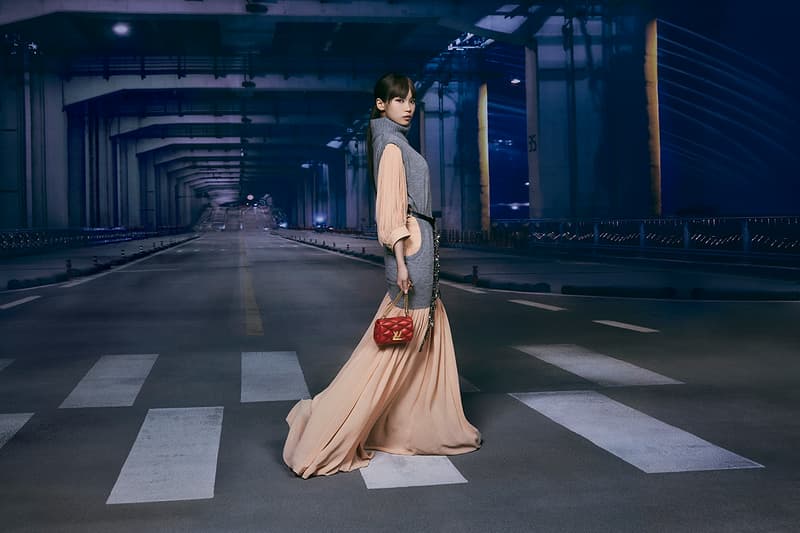 LE SSERAFIM louis vuitton capsule collection campaign handbags accessories GO-14 Pochette Ecusson Noé Purse