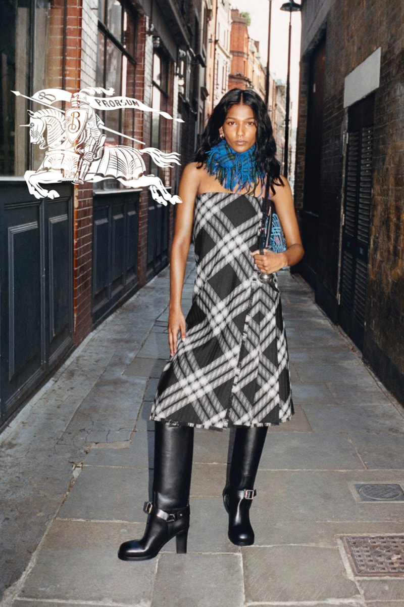 burberry campaign spring ramla ali iris law jourdan dunn tems scarves coats