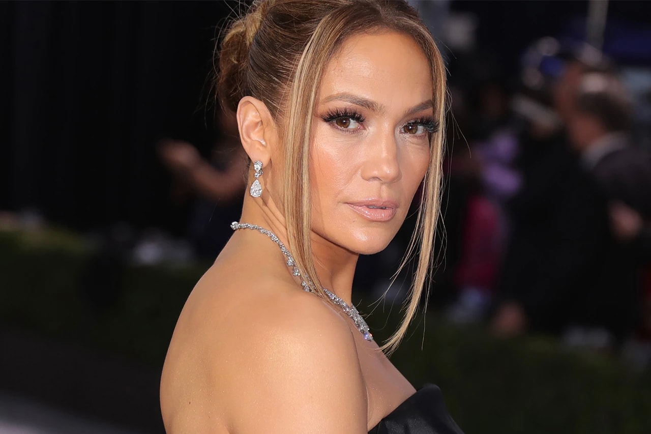 Jennifer Lopez's Intimissimi Collection Has Arrived