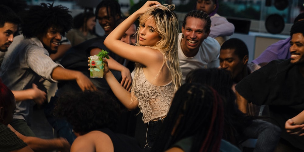 Camila Cabello Merayakan Ekspresi dengan BACARDÍ