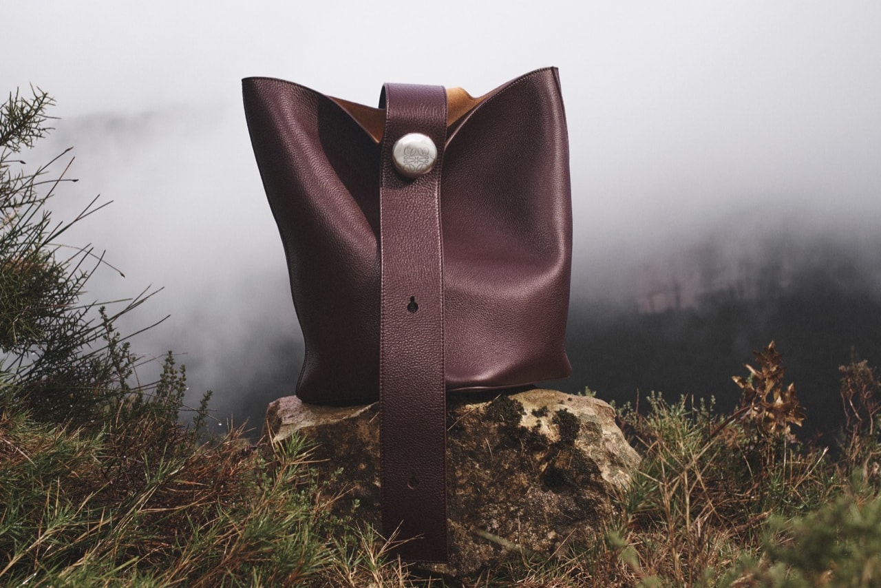 LOEWE SS25, Taylor Russell,