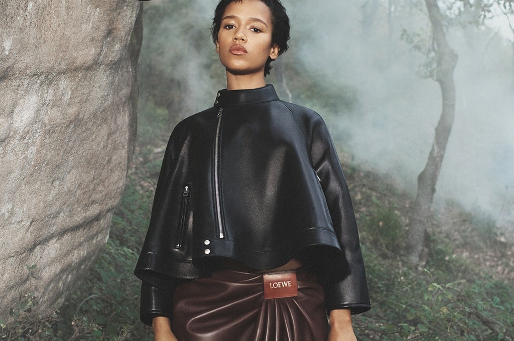 LOEWE SS25, Taylor Russell,