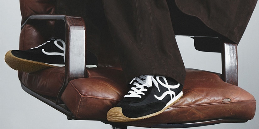 Loewe menjatuhkan sneaker balet runner 2.0 baru Loewe menjatuhkan sneaker balet runner 2.0 baru