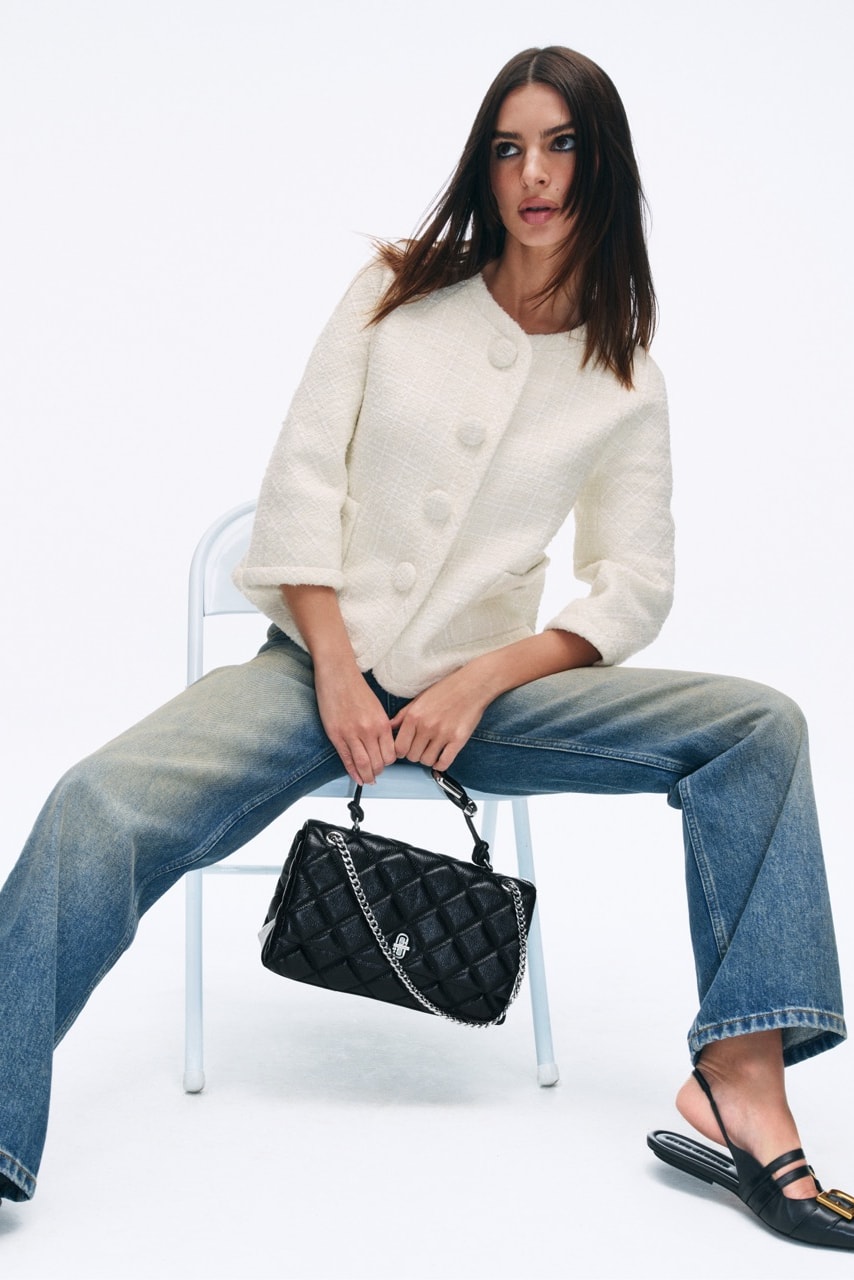 Emily Ratajkowski, Marc Jacobs, The Dual, сумка, весна 2025, MarcWorld, NYFW, італійська шкіра, Daisy, мода, аксесуари,