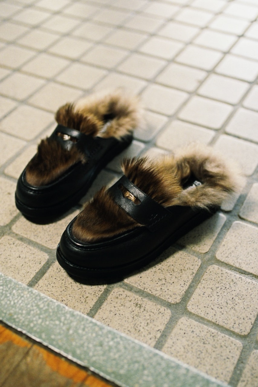 UGG, AMBUSH, Mary Jane, Penny Loafer, колаборація, взуття, Yoon Ahn, стиль, комфорт, мода, підлітки, кампанія,