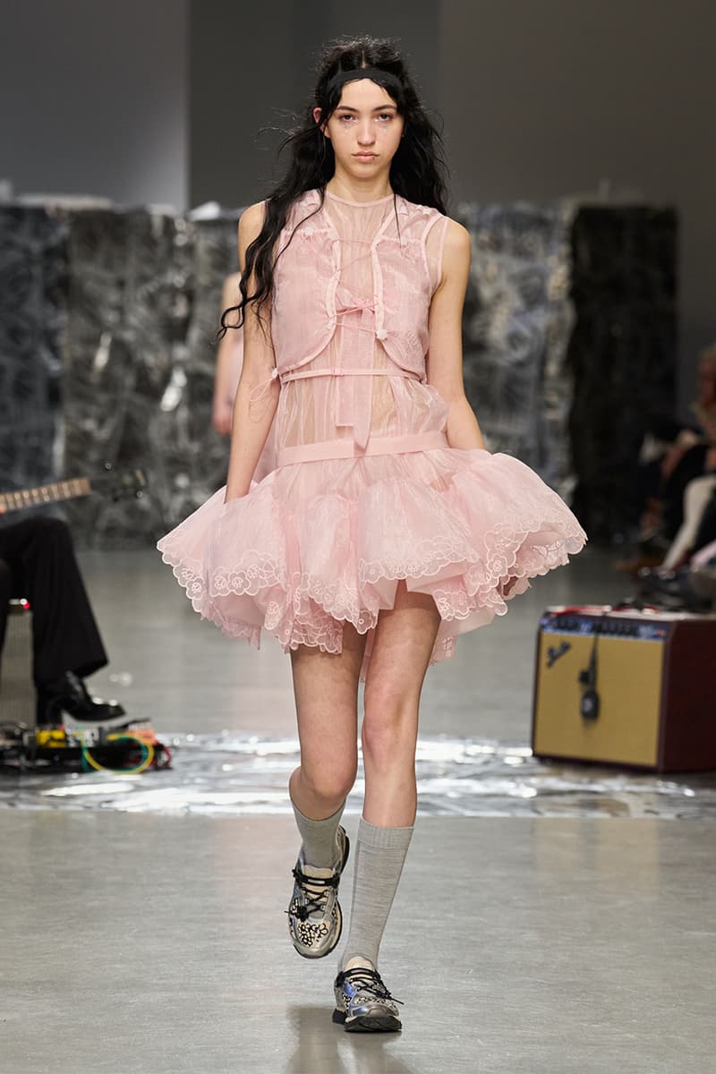 Cecilie Bahnsen, Paris Fashion Week, Runway, Show, , Flowers, Pink, White, Black, Asics, The North Face, shoes