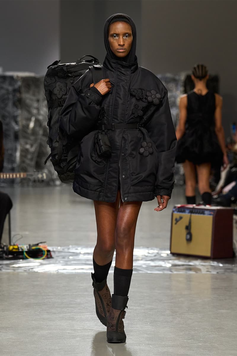 Cecilie Bahnsen, Paris Fashion Week, Runway, Show, , Flowers, Pink, White, Black, Asics, The North Face, shoes