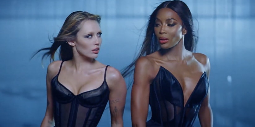 Akankah Naomi Campbell bernyanyi di album Miley Cyrus?