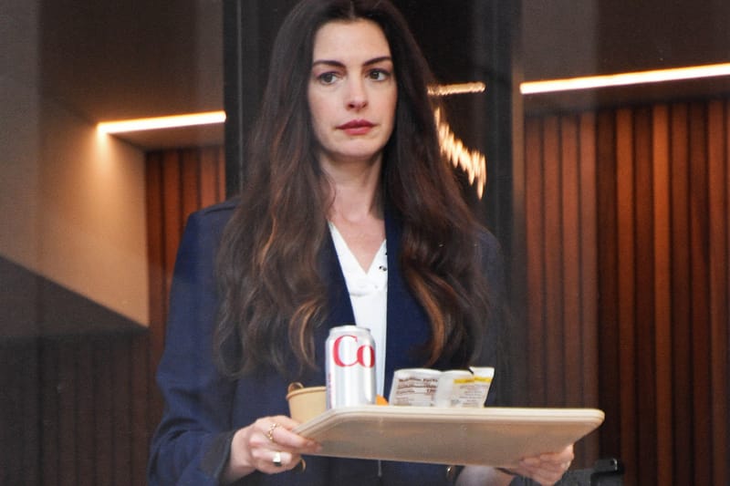 Here’s Your First Look at Simone Ashley and Anne Hathaway in the 'Devil Wears Prada 2'