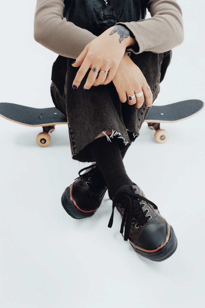 vans new future campaign collection skateboarding surfing skateboarders surfers surf skate skateboard skating cocona hariki efron danzig tania cruz karina rozunko interview footwear sneakers athletes interviews feature features spotlight female