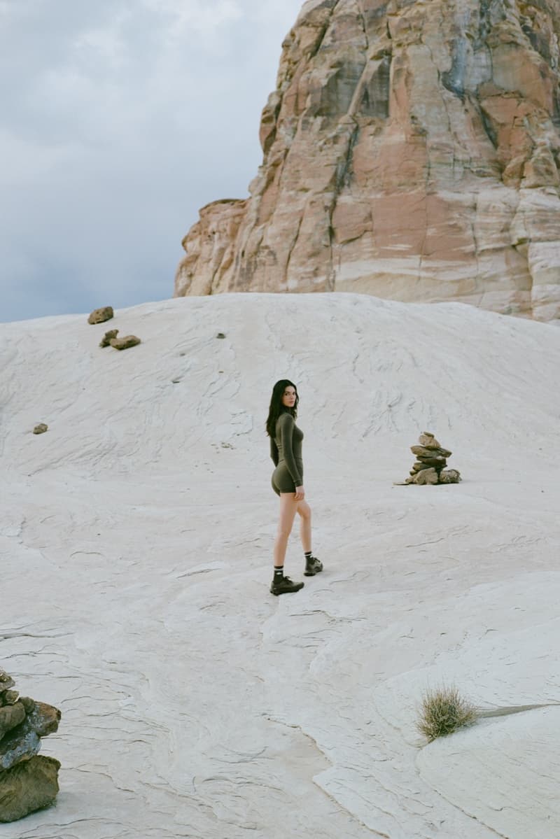 kendall jenner, alo, sports bra, bike shorts, horse, yoga, exercise, model, body