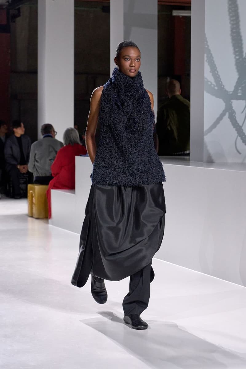 Bottega Veneta, Louise Trotter, Debut, SS26, Milan Fashion Week, Zadie Smith, Julianne Moore, Luxury Bags